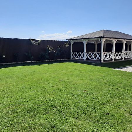 Aristocat Hotels Rasnov Экстерьер фото