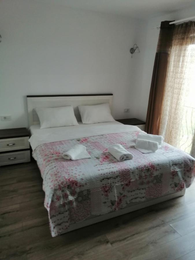 Aristocat Hotels Rasnov Экстерьер фото