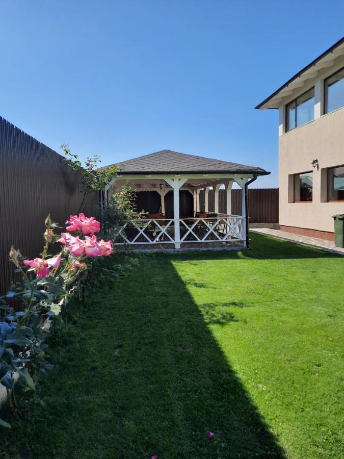 Aristocat Hotels Rasnov Экстерьер фото